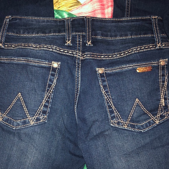 New wrangler boot cut Jeans - Picture 2 of 4